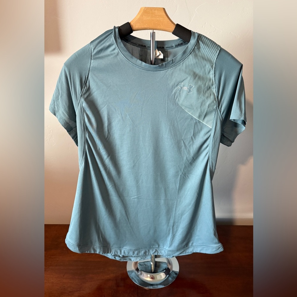 Under Armour Women’s Qualifier Iso-Chill Short Sleeve Running Shirt XL